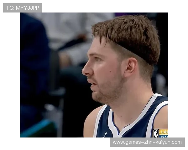 东契奇急停后仰命中，全场对其运球赞不绝口